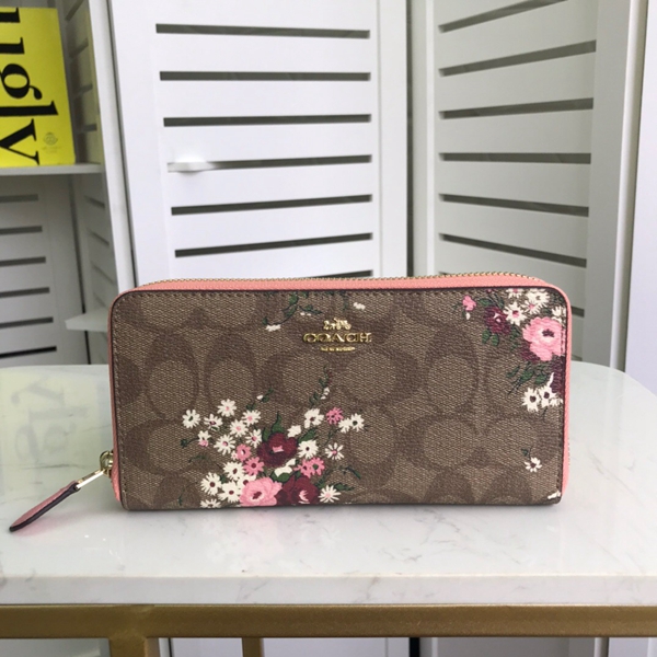 コーチ財布正面デザイン